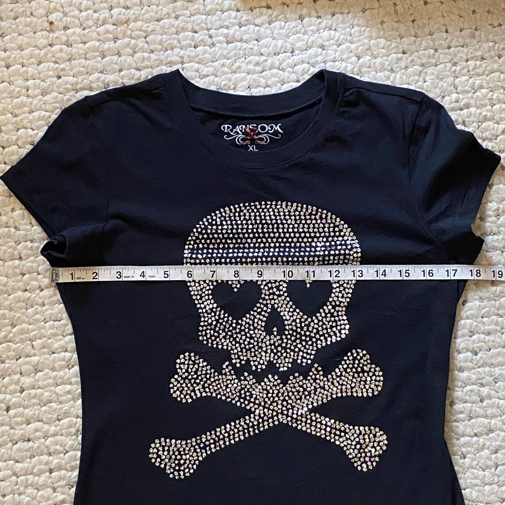 Ransom Silver Metallic Skull Black T-shirt! Beautiful 100% Cotton Tee S Like New - Picture 4 of 7